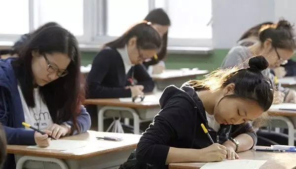 重庆成人高考考试现场 重庆成人高考考试现场